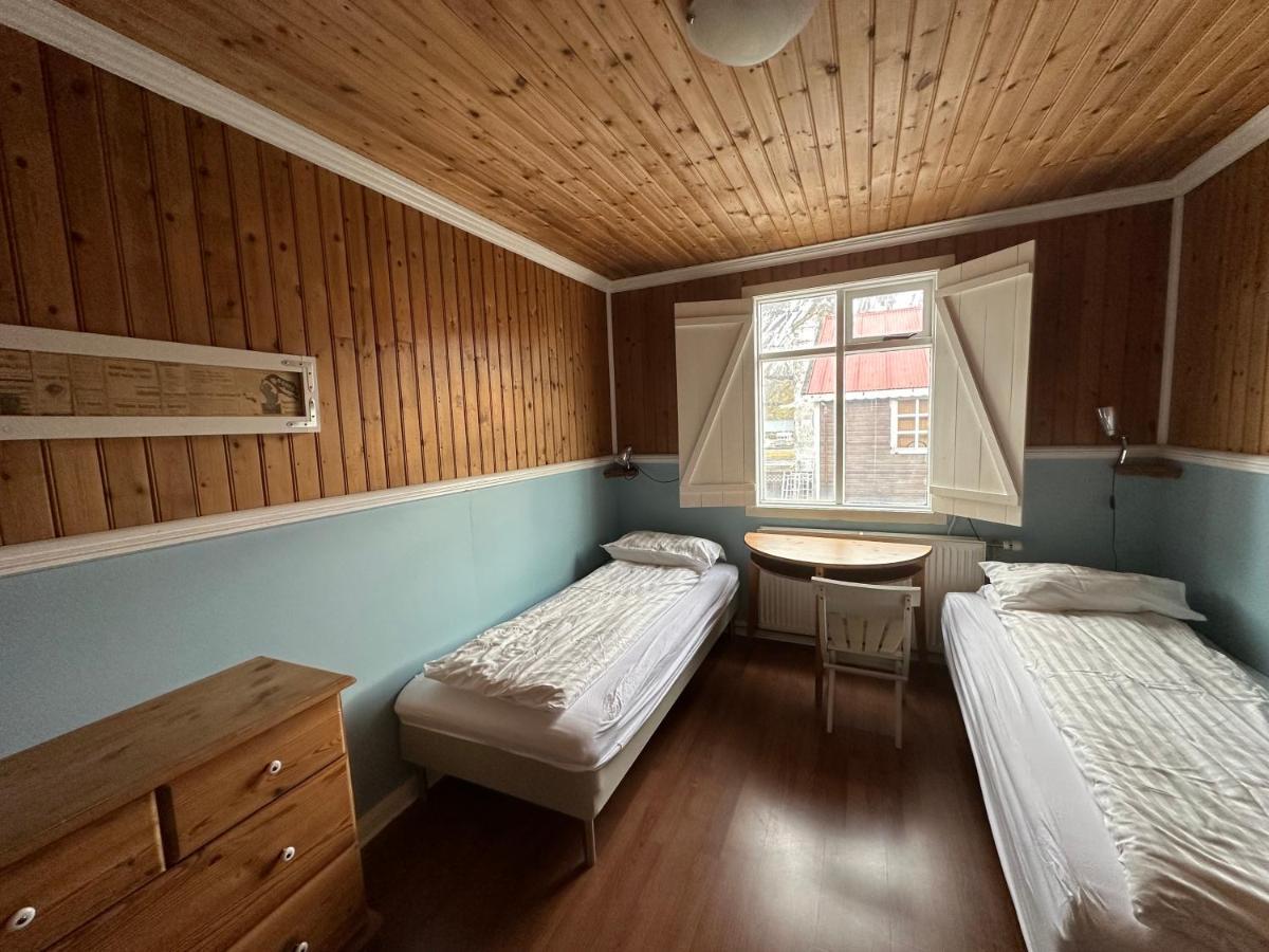 Taergesen Guesthouse Reydarfjordur Eksteriør billede