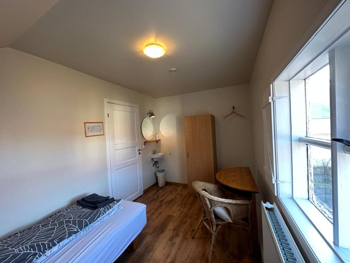 Taergesen Guesthouse Reydarfjordur Eksteriør billede