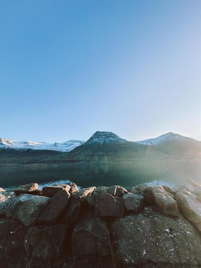 Taergesen Guesthouse Reydarfjordur Eksteriør billede