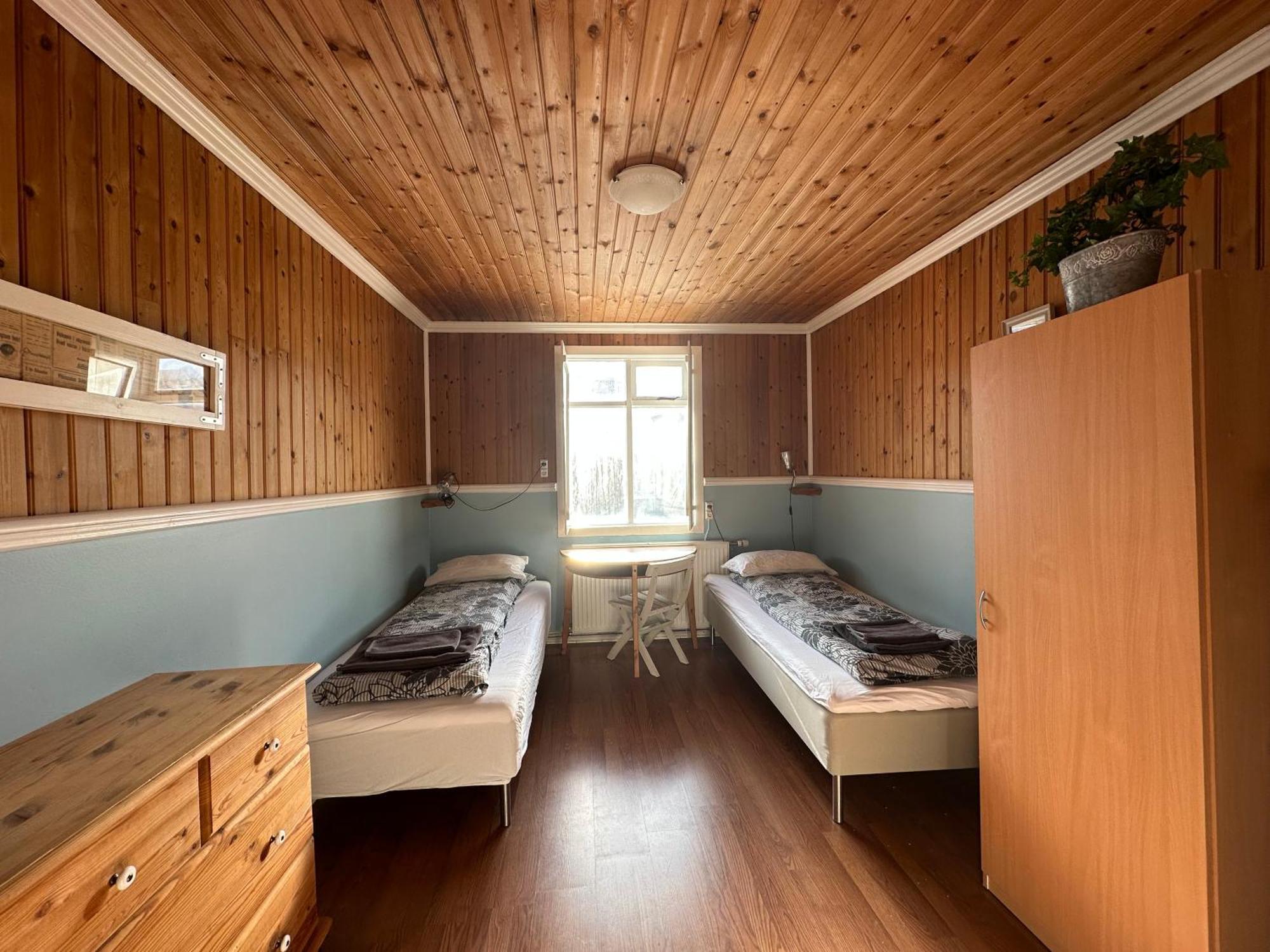 Taergesen Guesthouse Reydarfjordur Eksteriør billede
